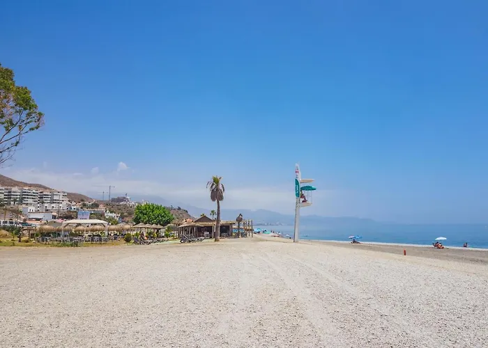 Cubo\'S Beach Apartment Torrox Costa
